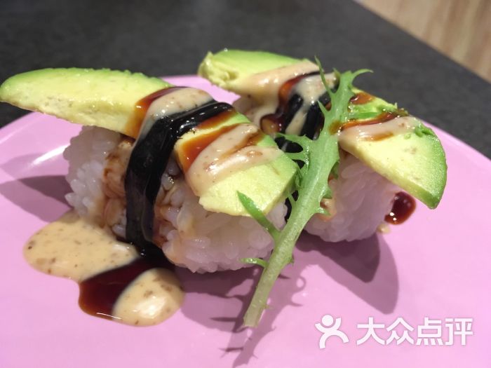 京田回转寿司牛油果手握图片 - 第5张