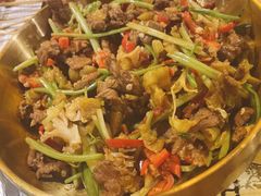金碗黄牛肉-红钳侠小龙虾·烧烤(中赢康康谷店)