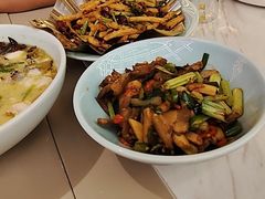 -荷花亭·湖北融合菜(中商广场店)