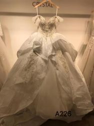 -LA GRACE高端婚纱礼服定制馆