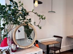 -有猫主题·治愈系猫咖(曾厝垵店)