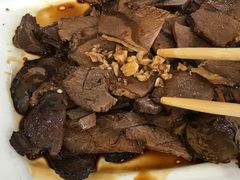 -溢心园香河肉饼总店