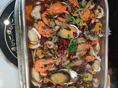 -老东镇啤酒屋海鲜加工·蒸汽海鲜·海鲜烧烤(台东店)