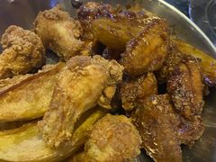 原味炸鸡和酱油鸡双拼-MI WU FACTORY米屋美食工厂餐厅(绿地店)