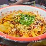 贵阳最好吃的麻辣烫！[吐]