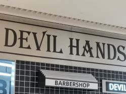 -Devilhands Barbershop男士理容店