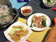 -四季喧黔味豆米火锅(万达广场店)