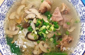 Mountain Delicacy Chicken Noodle Soup with Slime Mushrooms