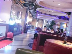大堂-蒙肥羊·酸汤潮牛·鲜牛肉火锅烤肉自助(岗顶店)