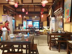 -富正毅三下锅·湘西韵味(天门山索道店)
