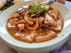 墨鱼爱上豆腐-靓湾海鲜·海景餐厅(小麦岛店)