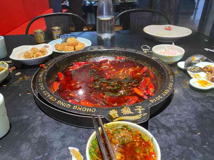 曹疯子老火锅(水木天地店)