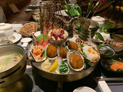 -半岛翡丽海鲜自助餐厅(观风亭店)
