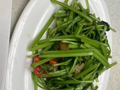 -肥仔文澳门猪骨煲(南京西路店)