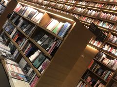 -茑屋书店(天目里店)