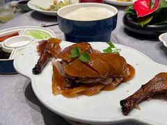 精品烤鸭-悦江(梅奔中心店)