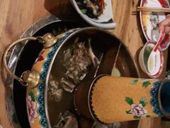 -毛辣果·贵州红酸汤牛肉火锅(西单店)