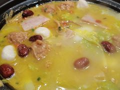 -小凤庭·地道湖北菜武昌鱼·藕汤(38年黄鹤楼店)