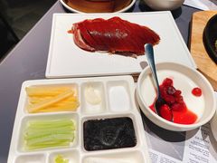 酥不腻烤鸭-小大董·烤鸭(观景餐厅·南京西路店)
