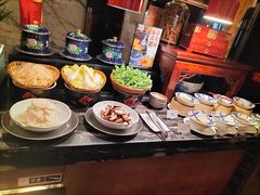 -岷山饭店-芝芝自助餐厅