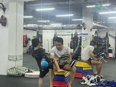 -FIGHTMAN格斗俱乐部(长宁临空店)