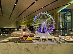 -前海华侨城JW万豪酒店·都会尚膳自助餐厅·牛排海鲜酒水畅飨