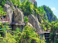 -鸡冠洞风景区