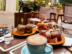 -Catch Bagel(芳草地店)