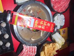 -谭鸭血老火锅(万象九宜城店)