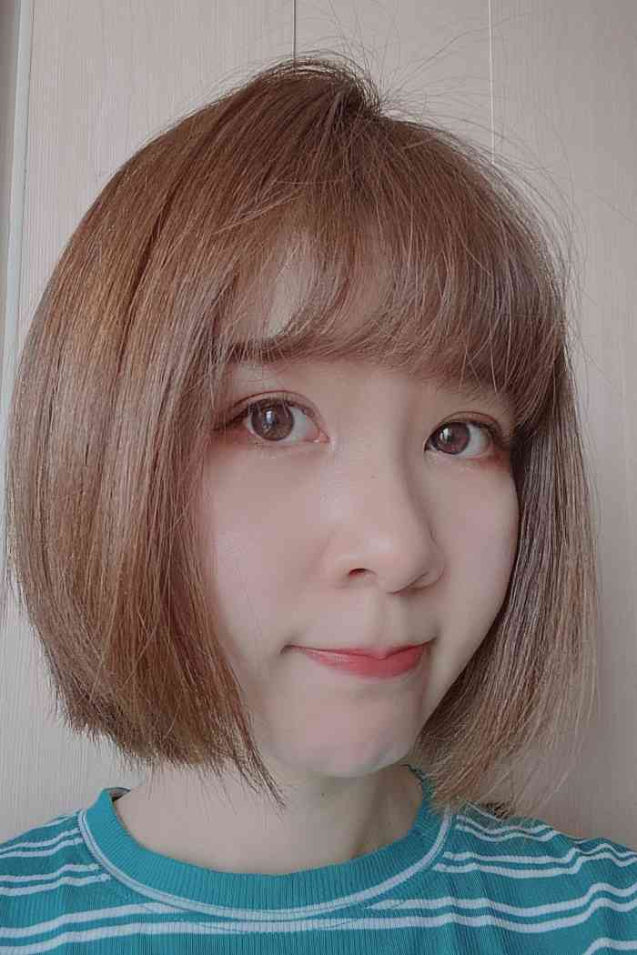 la belleza倍丽莎美发沙龙"是听朋友介绍的 到了感觉很干净很专业的