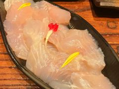 -老牌坊云南鱼豆花火锅(哈西万达店)
