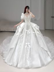 -曼青婚纱礼服馆