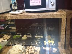 -汉金城海鲜烤肉自助百汇(烟台永旺购物中心店)
