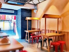 大堂-八婆婆烧仙草(曾厝垵店)