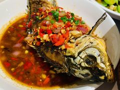 香煎大鲫鱼-费大厨辣椒炒肉(黄兴中心广场店)