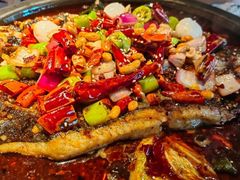 -鸣记脆皮烤鱼·海鲜烤鱼(三八广场店)