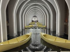 -涨巢·潮玩水疗局