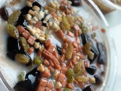门口的冰汤圆-渝味黄姐火锅(黄泥村店)