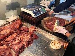 腊牛肉夹馍-杨天玉腊牛羊肉店