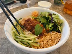 碳烤猪颈肉捞檬粉常温-美奈小馆·东南亚菜(福田星河COCO Park店)