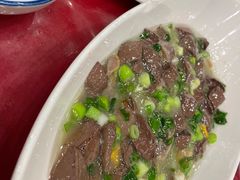 -侬佳蒸菜馆(听潮店)