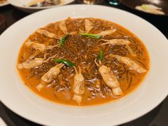 酸菜蛏子烧豆面-三利音·玖弄小鲜(浦东嘉里城店)