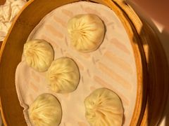 丝瓜虾仁小笼包-鼎泰丰(德基广场店)