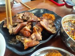 -鸿浩扒猪脚米线