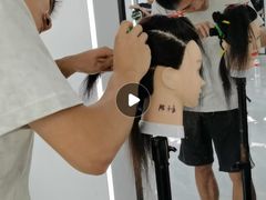 -首脑美容美发化妆美甲培训学校(长沙校区)