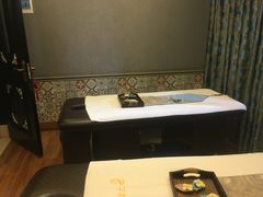 -利士康养•按摩肩颈足疗瑶浴(塘厦万科店)