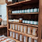 探索独特小店咯~