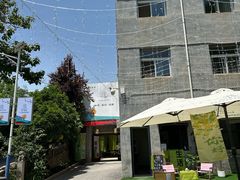 -悟空山宿陨石私汤温泉酒店(神舟大道地铁站店)
