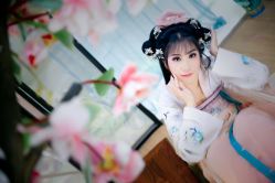 -九月鹰飞汉服摄影工作室