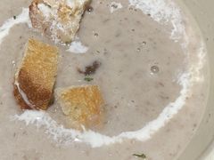 牛肝菌蘑菇浓汤-CRAZYONES西班牙海鲜饭(上海美罗城店)